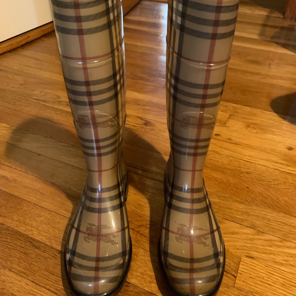 Burberry rain boots